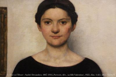 photographie “Le Jour ni l’Heure 1039 : André Devambez, 1867-1944, Portraits, 1925, dét., sa fille Valentine, 1907-2003, Beauvais, musée de l’Oise, Paris, exp. Devambez, Petit Palais, dimanche 4 décembre 2022, 12:54:31” par Renaud Camus — www.renaud-camus.net — Devambez, André Devambez, Valentine Devambez, Portraits, 1925, Beauvais, musée de l'Oise, Paris, exposition André Devambez, Petit Palais