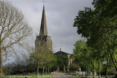 photographie “Le Jour ni l’Heure 4547 : En Lomagne — église Saint-Jean-Baptiste, 1450-1870, de Plieux, Gers, Gascogne, mardi 9 avril 2024, 16:02:07” par Renaud Camus — www.renaud-camus.net — Plieyx, village de Plieux, église, église Saint-Jean-Baptiste, Lomagne, En Lomagne, Gers, Gascogne