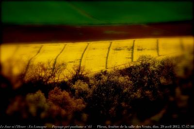 photographie “Le Jour ni l’Heure 1907 : En Lomagne — Paysage pré-posthume n° 64 — Plieux, fenêtre de la salle des Vents, dimanche 29 avril 2012, 17:47:10” par Renaud Camus — www.renaud-camus.net — landscape, Gascony, window, champs, fields, preposthumous