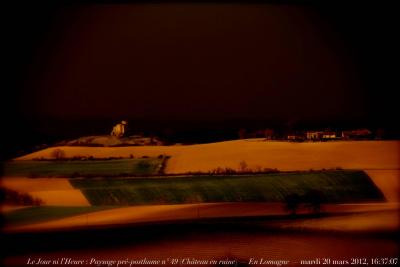 photographie “Le Jour ni l’Heure 8632 : En Lomagne — Paysage pré-posthume n° 49 (Château en ruine) — Gachepouy, c. 1620 — fenêtre de la chambre, Plieux, mardi 20 mars 2012,” par Renaud Camus — www.renaud-camus.net — landscape, château, castle, champs, fields, fenêtre, window