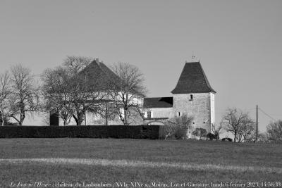 photographie “Le Jour ni l’Heure 3384 : château de Lasboubées, XVIe-XIXe s., Moirax, Lot-et-Garonne, lundi 6 février 2023, 14:56:33” par Renaud Camus — www.renaud-camus.net — Lasboubées, château de Lasboubées, Moirax, château, Lot-et-Garonne, Agenais, Brulhois