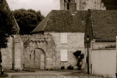 photographie “Le Jour ni l’Heure 6208 : La Vie comme à Saint-Martin-aux-Bois — Oise, Picardie, samedi 22 juin 2013, 19:21:42” par Renaud Camus — www.renaud-camus.net