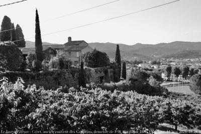 photographie “Le Jour ni l’Heure 6402 : Céret, Pyrénées-Orientales, ancien couvent des Capucins, demeure, à partir de 1913, du peintre, collectionneur et mécène Frank Burty Haviland, 1886-1971, samedi 11 mai 2024, 18:28:44” par Renaud Camus — www.renaud-camus.net — Céret, Pyrénées-Orientales, Capucins, couvent des Capucins, Frank Burty Haviland, peintre, mécène, collectionneur, Limoges